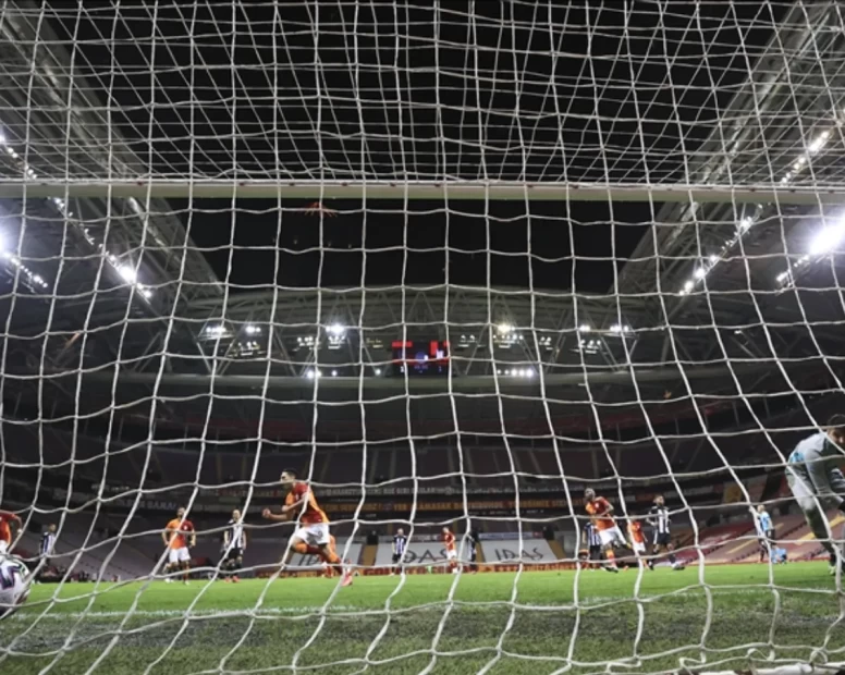 PSG Arsenal hangi kanalda? Dev final ne zaman, saat kaçta, şifresiz mi?