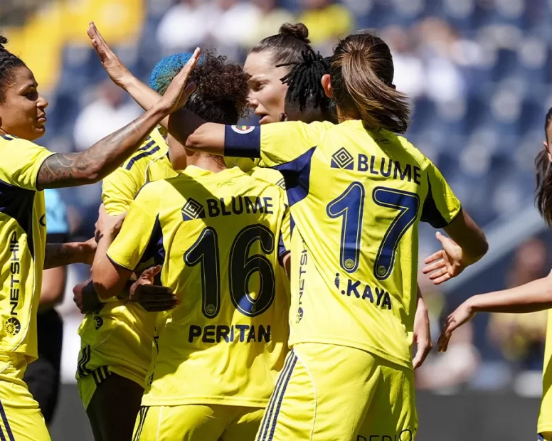 Şampiyon Fenerbahçe'den 8 gollü güç gösterisi