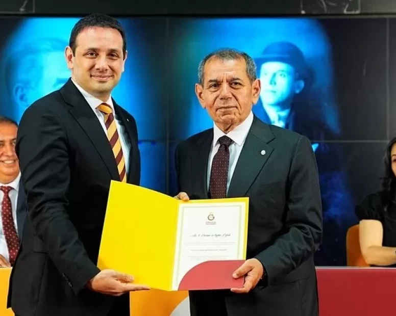 Dursun Özbek mazbatasını aldı