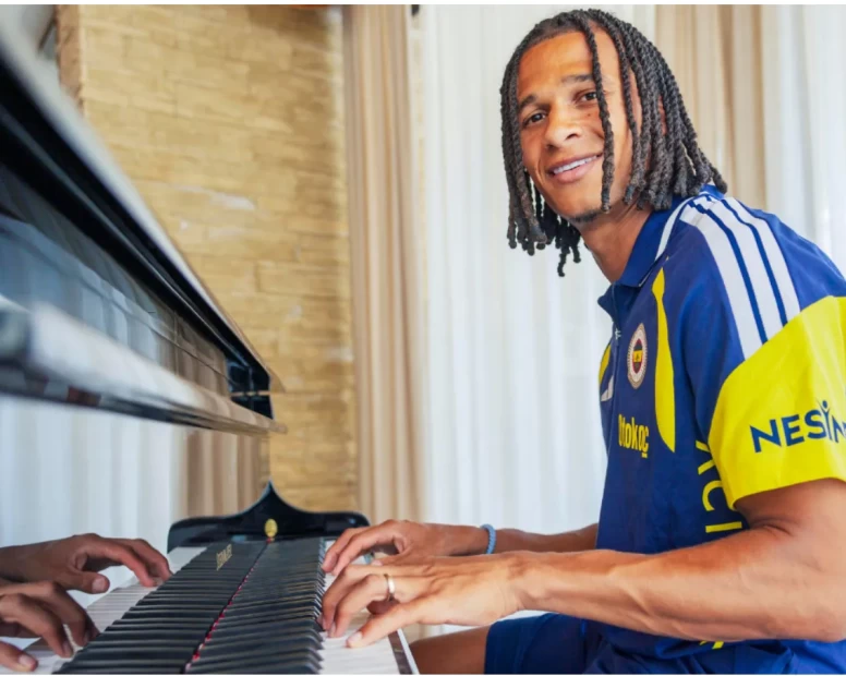 Nathan Ake: Fenerbahçe her kulvarda kazanmak için savaşır