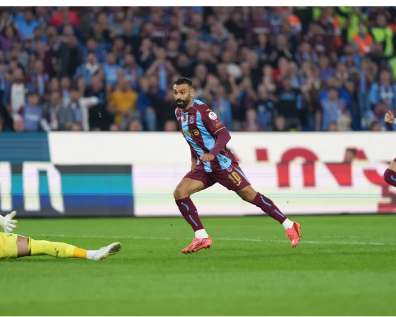 Salah, bordo-mavili formayla ligdeki en etkili başlangıcını yaptı