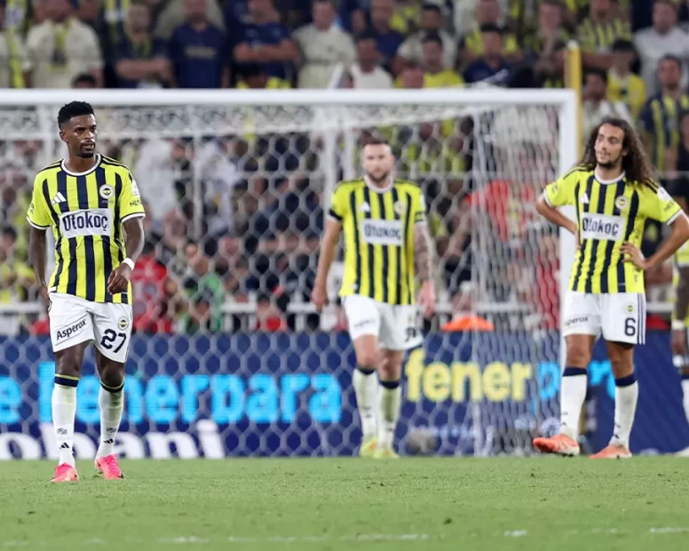 Fenerbahçe, sezonun ilk derbisinde mağlup