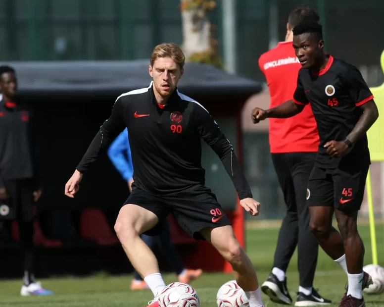 Gençlerbirliği'nde Galatasaray mesaisi başladı! Cheikh Niasse'den sevindiren haber