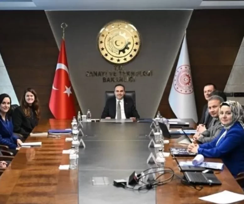 Bakan Kacır, NASA Başkan Yardımcısı Swails ile Ankara’da görüştü