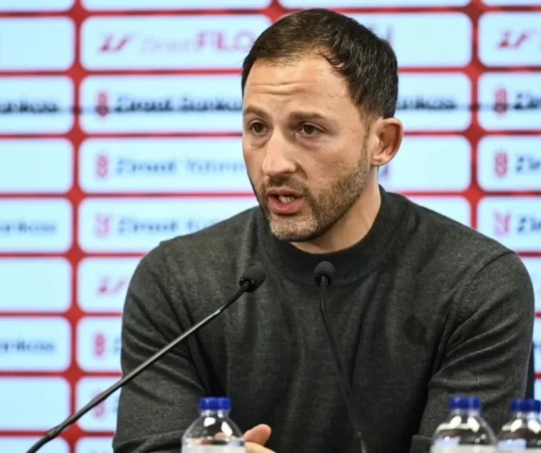 Domenico Tedesco: “Bu sonuç canımızı yakıyor”
