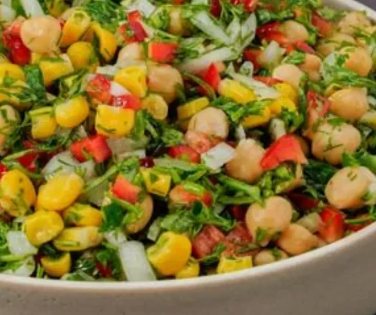 C vitamini ve protein deposu salata