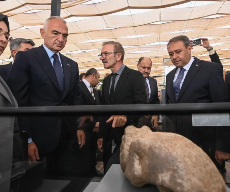 Bakan Ersoy: Taş Tepeler'deki buluntular, Neolitik Dönem çerçevesini genişletiyor