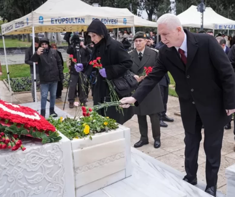Milli şair Mehmet Akif Ersoy kabri başında anıldı