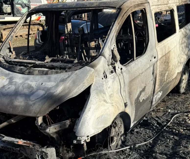 Ankara’da mahalle muhtarına kundaklama saldırısı: 4 aracı ateşe verdiler