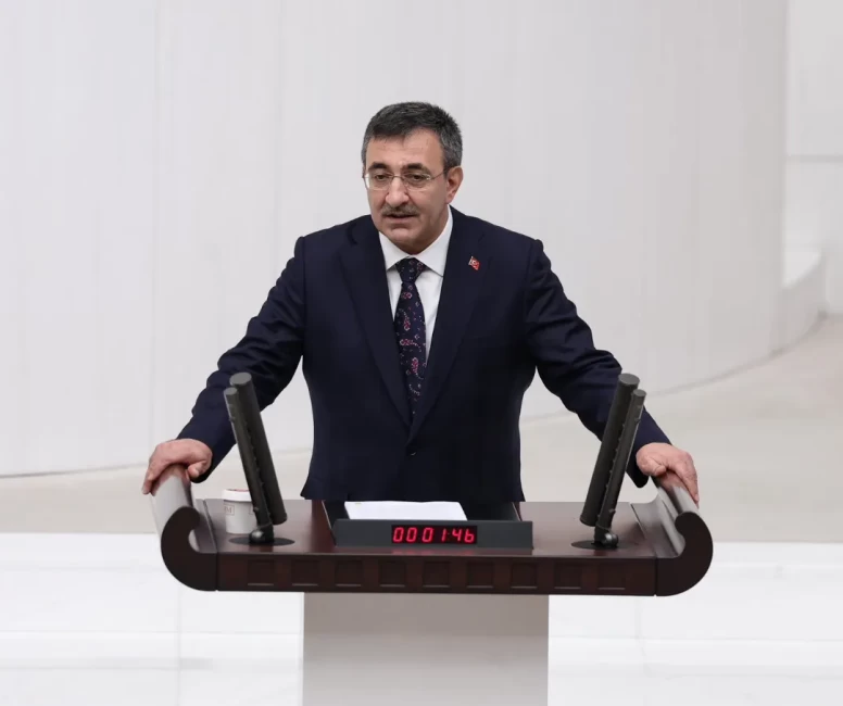 Cevdet Yılmaz’dan muhalefete “iyileştirmek istiyorsanız gelin anayasayı çalışalım” çağrısı