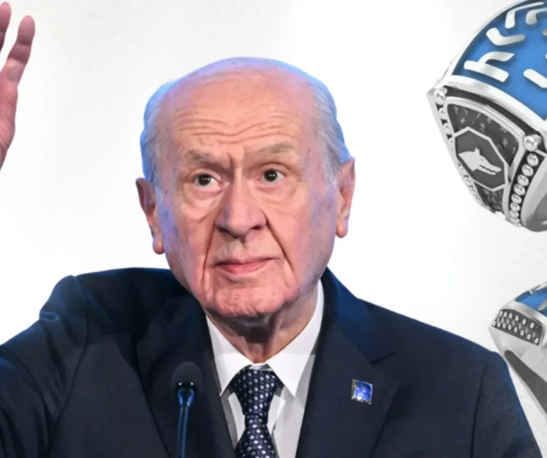 MHP Lideri Bahçeli'nin kurt başlı yüzüğü ve rozeti gündem oldu