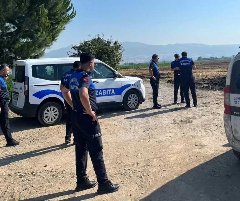 Mahalleyi bezdiren gizemli koku! Zabıta ekipleri kaynağını buldu