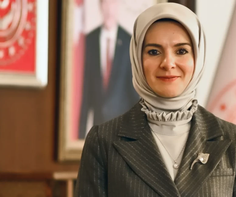Bakan Göktaş’tan usta oyuncu Kadir İnanır için taziye mesajı