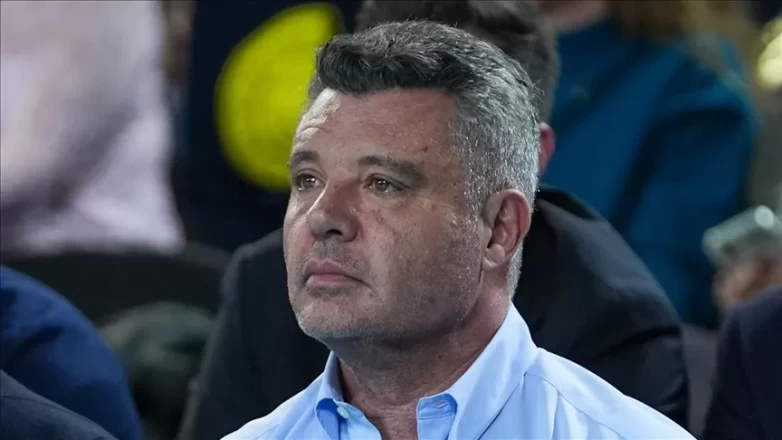 Fenerbahçe Başkanı Sadettin Saran trafik kazası geçirdi