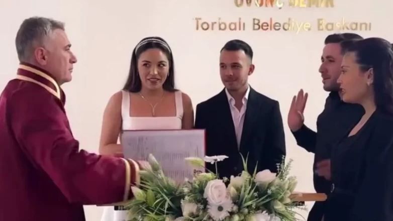 Torbalı’da nikah memurundan 'Şahit Şakası'na unutulmaz cevap