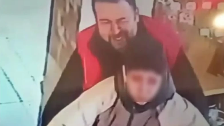 Nefes borusuna yiyecek kaçan öğrenciyi Esnaf böyle kurtardı