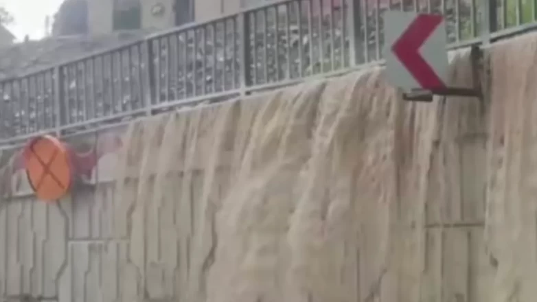 Kahramanmaraş’ta sağanak geçidi: Yollar göle döndü, hayat durma noktasına geldi!