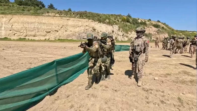 12 ülkenin katılımıyla dev tatbikat