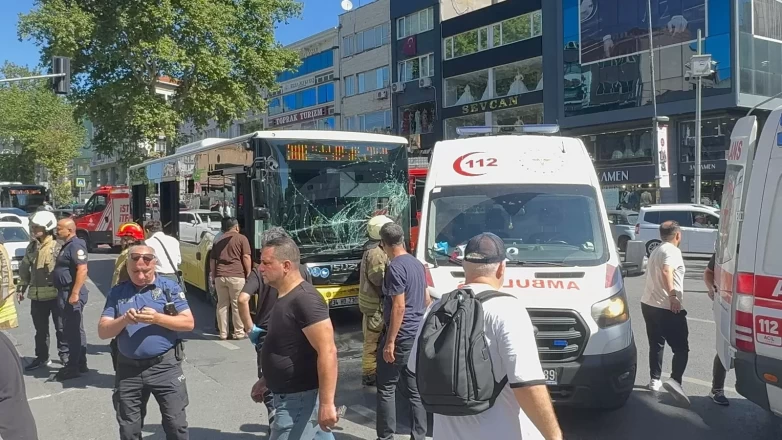 İETT otobüsü ve ambulansın karıştığı kazada son durum!