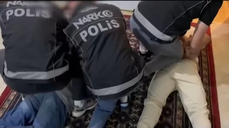 Beylikdüzü ve Sarıyer’de narkotik baskını: 5 gözaltı