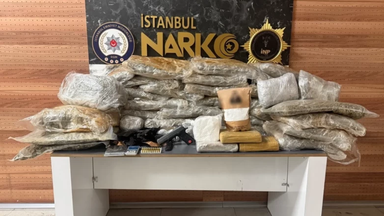 850 bin hap ve 170 kilodan fazla uyuşturucu ele geçirildi
