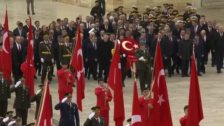 Devlet erkanı Ata'nın huzurunda!
