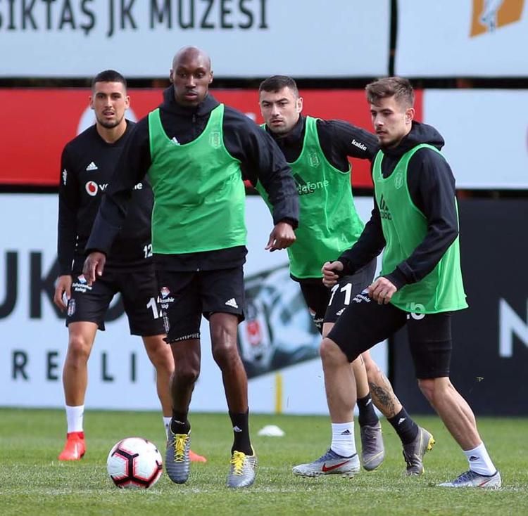 Yumruk yumruğa kavga! Burak Yılmaz... 7