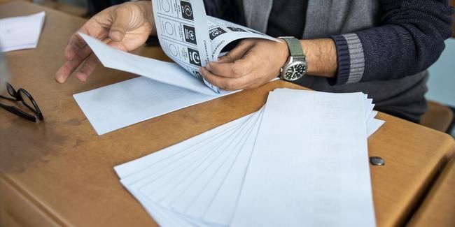 O ilçelerde geçersiz oylar yeniden sayılacak 2