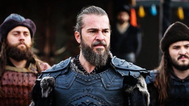 Diriliş Ertuğrul'da final öncesi beklenmedik ayrılık 2