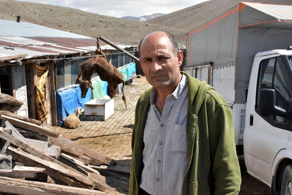 Bulduklarını götürüyorlar! 'Elimiz kolumuz bağlı, tek tek...' 1