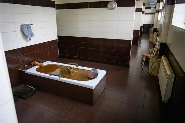 Dünya onları konuşuyor! Petrol içinde yüzüyorlar 3