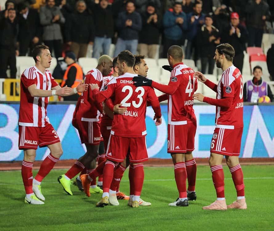 Süper Lig'in şampiyonunu açıkladılar! 8