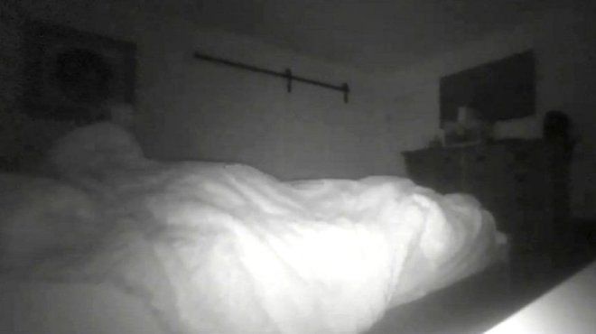 'Yatağımda hayalet var' diyordu, dehşete düşürdü 3