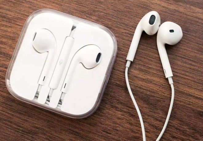 İphone'de arka kameranın yanındaki delik bakın ne işe yarıyor? 14