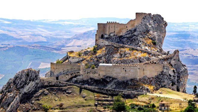 Gören şaşırıyor, binlerce evi 7 TL'den satıyorlar! İşte sebebi... 6