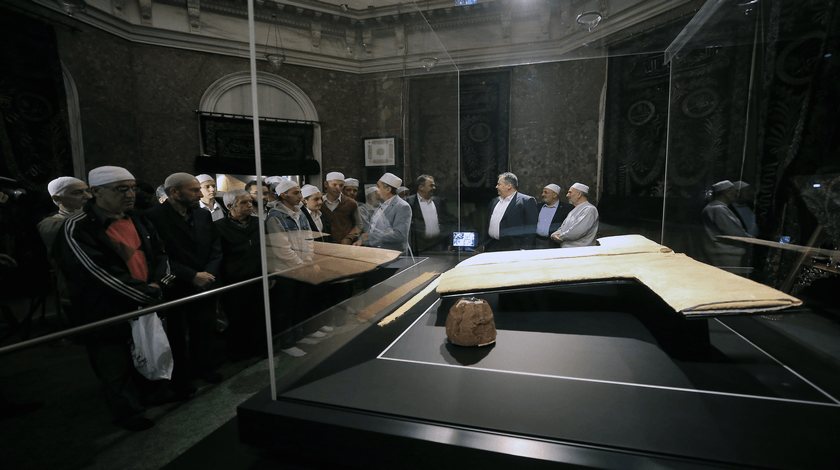 Hırka-i Şerif ziyarete açıldı 2