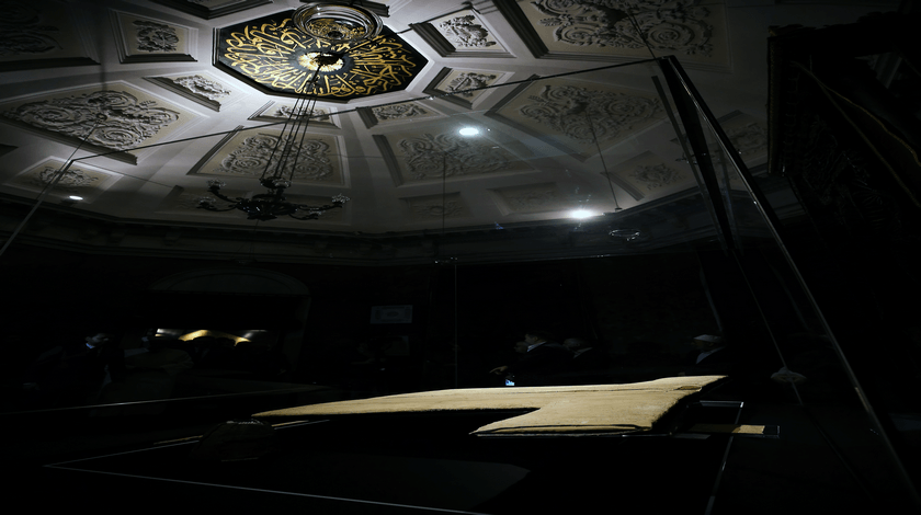 Hırka-i Şerif ziyarete açıldı 4