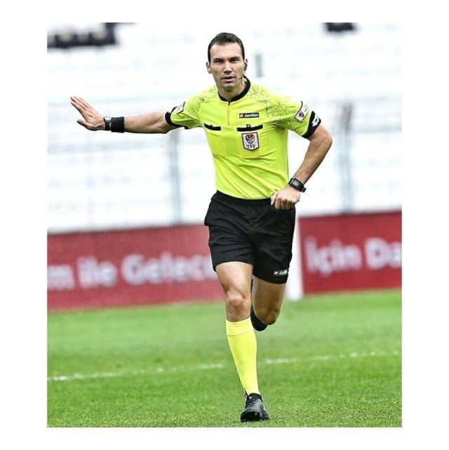 Cüneyt Çakır rekor kırdı! İşte hakemlerin maaşları 8