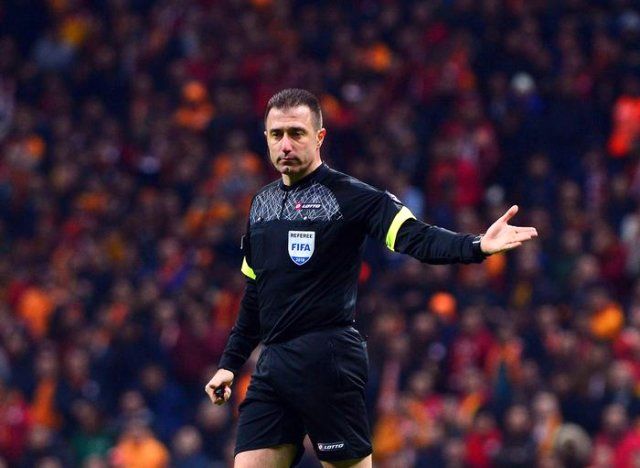 Cüneyt Çakır rekor kırdı! İşte hakemlerin maaşları 23