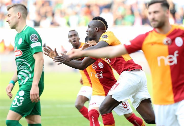 Rizespor-Galatasaray maçında kural hatası mı var? İşte cevabı 1