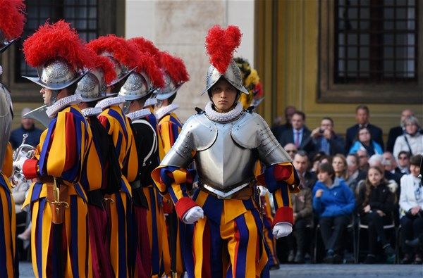 Dünyanın en küçük ordusu 10