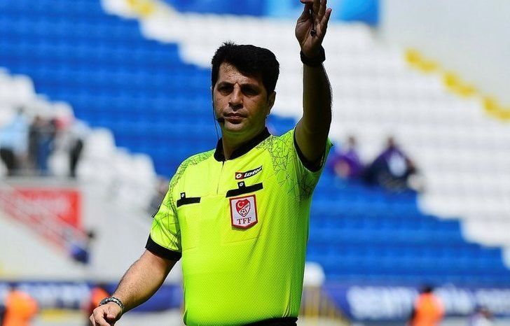 Dünkü maç sonrası herkes merak ediyordu! Olay hakem hangi takımlı? 12