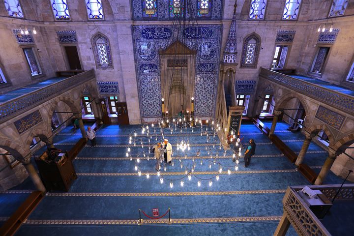 Cennetten parçalar 5 asırdır bu camide muhafaza ediliyor 8