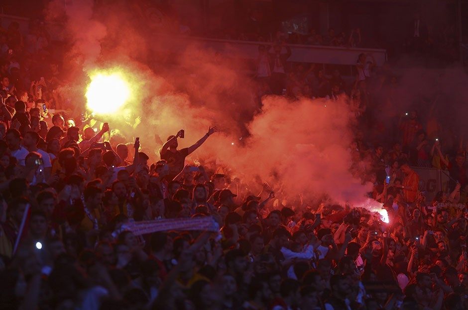 Şampiyon zaferini kutladı! İşte o müthiş görüntüler... 4