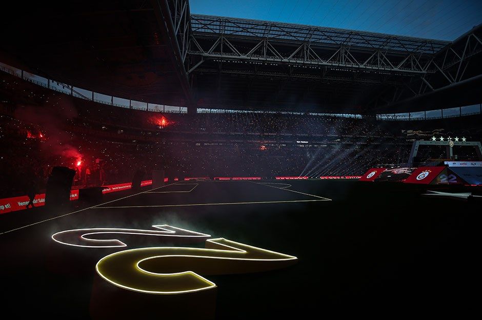 Şampiyon zaferini kutladı! İşte o müthiş görüntüler... 22