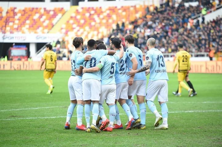 'Yerli' puan durumunda şampiyon Beşiktaş 11