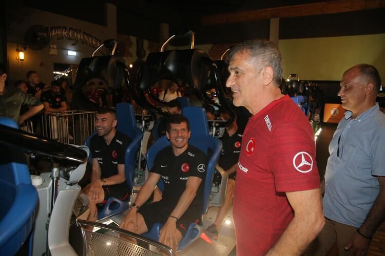 Yürekleri ağızlarına geldi!.. Gülerek bindiler ama... 5