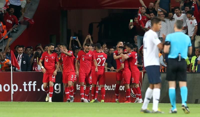 Unutulmaz gece, tarihî galibiyet! İşte tüm anları... 27