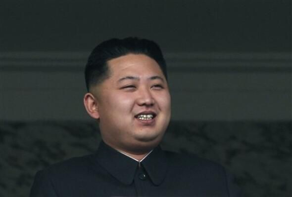 Kim Jong-un hakkında kan donduran iddia: Pirana dolu su tankına attı 5