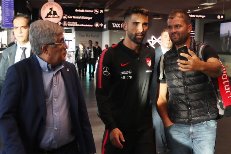 'Tuvalet fırçası' skandalı İzlanda basınında 10